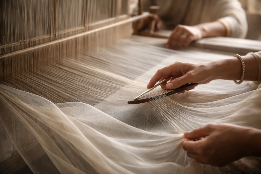 Delicate Weaving